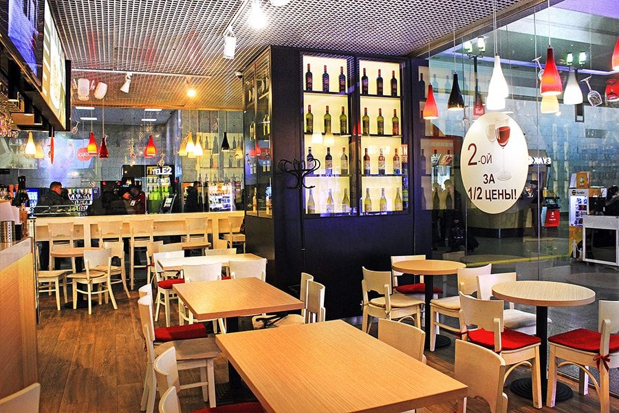 Удобная и стильная мебель в винотеке Wine Express от «EXPERT RETAIL»